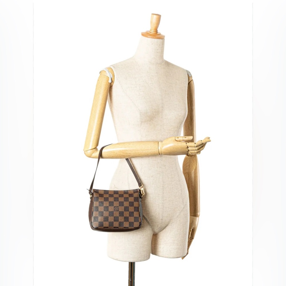 Louis Vuitton Damier Ebene Trousse Pochette